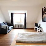 Zentrale Stadtwohnung - Direkt Am Main, Park-Ausblick